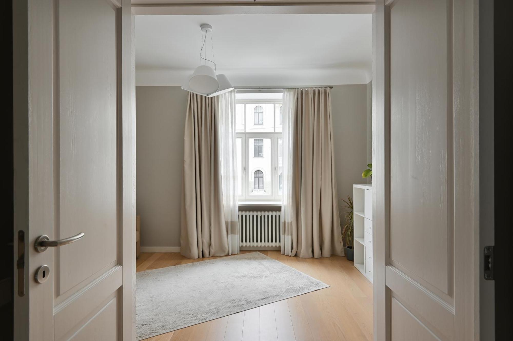 Modern 2-Bdrm Centre Apartment Riga Exterior photo