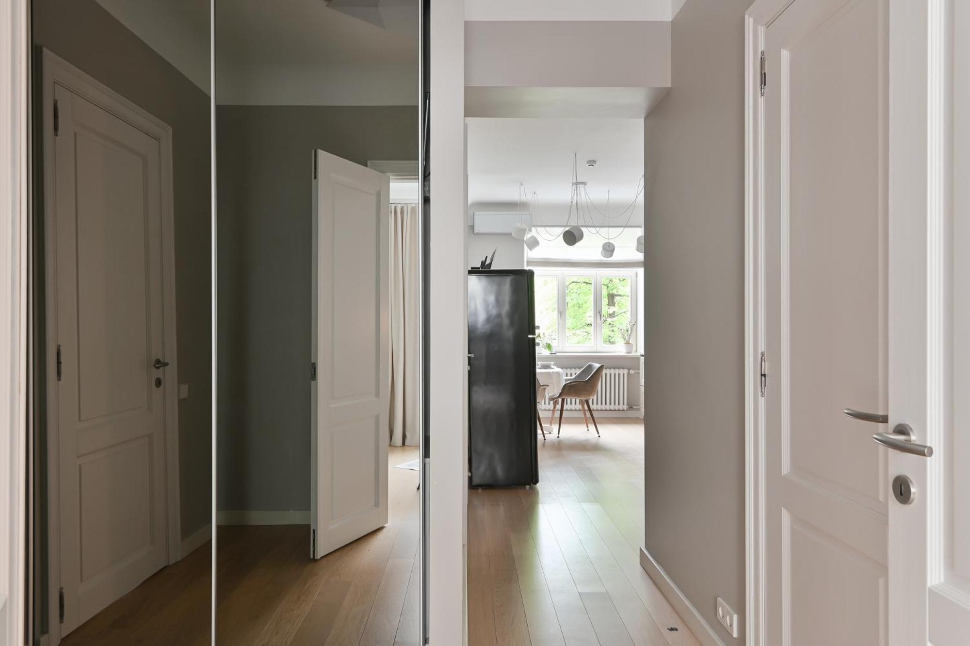 Modern 2-Bdrm Centre Apartment Riga Exterior photo